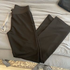 Livingston Basic Scrub Pant